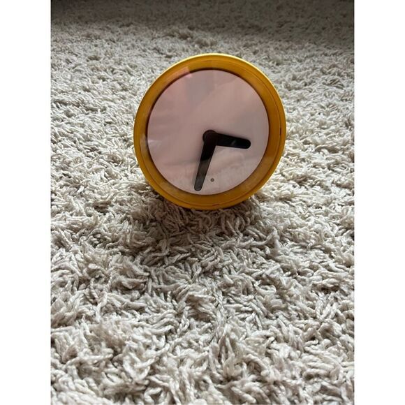 Heny Preutz Ikea Yellow Rubber Stolpa Silent Clock, Illuminates - Picture 7 of 8